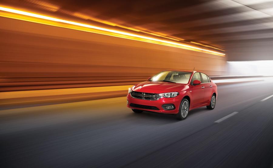  Dodge Neon 2016 года  (UAE) (фото 12 из 14)